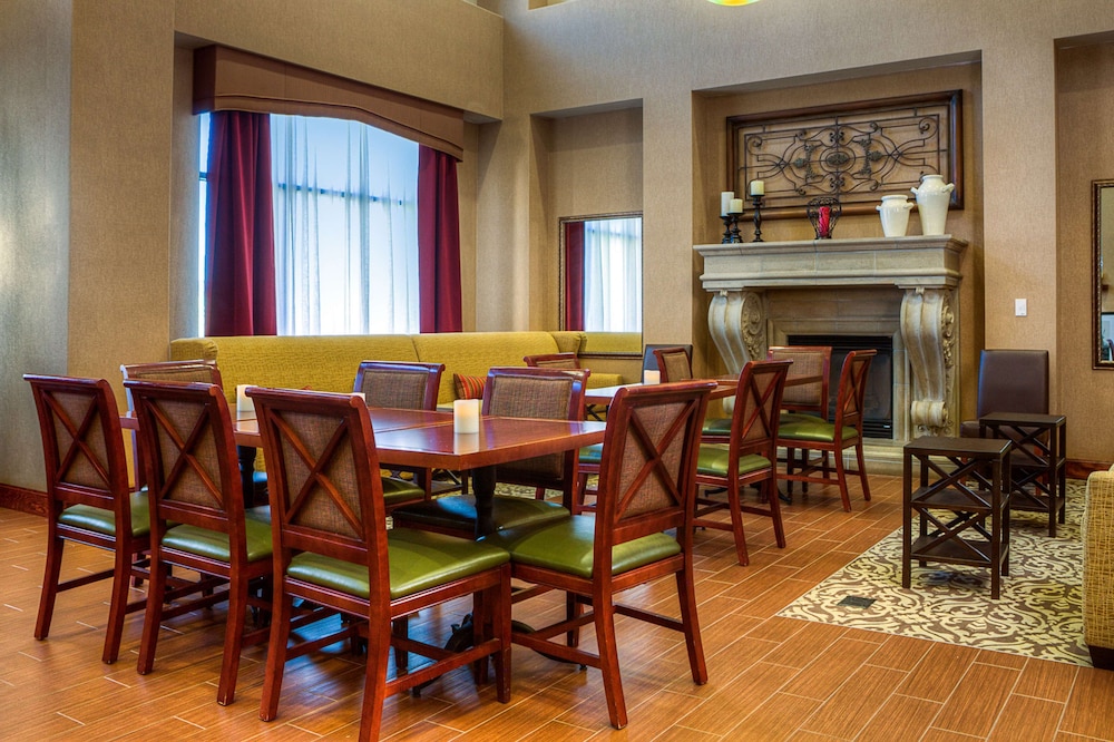 Hampton Inn & Suites Mountain Home - photo 22