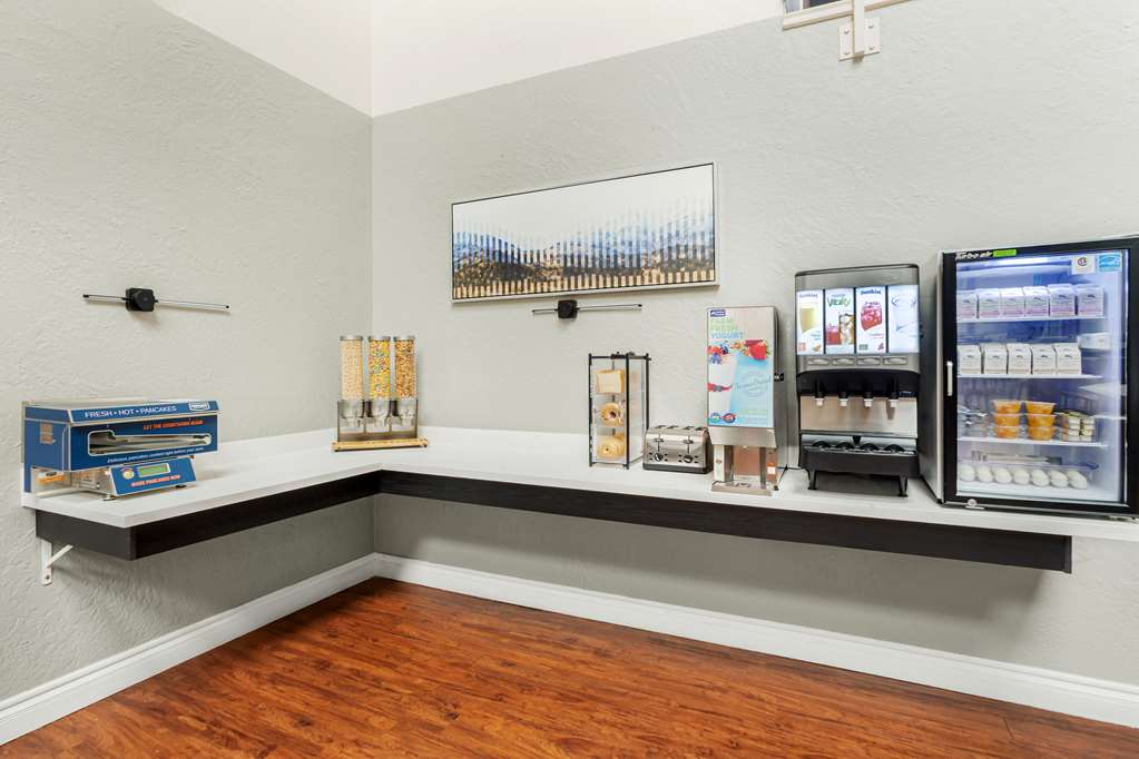 Best Western Plus Villa Del Lago Inn Patterson - photo 8