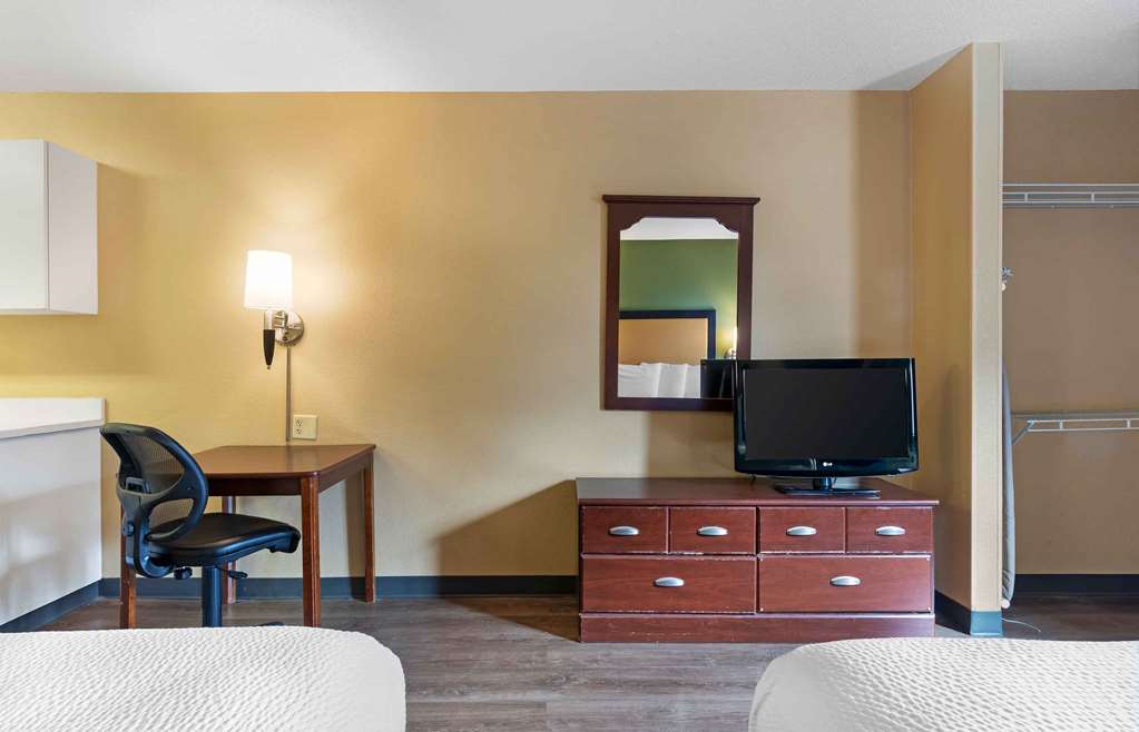 Extended Stay America Suites Savannah Midtown - photo 32