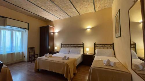 Holiday Suite Roma — 4-Star Luxury Hotel in Rome, Italy