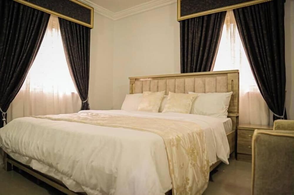 Banora Apartment — 4-Star Luxury Hotel in Abuja, Nigeria