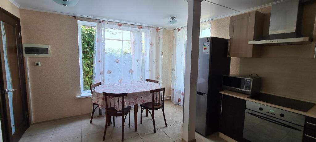 Dom u reki in Unknown City, Russia