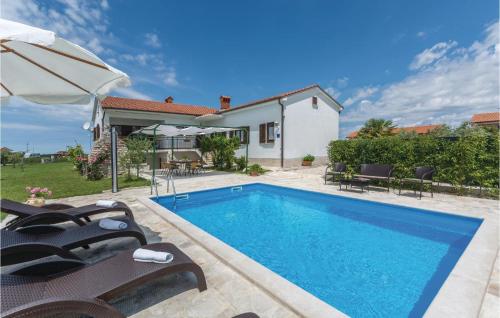 Stunning Home In Brtonigla With Kitchen — 4-Star Luxury Hotel in Brtonigla, Croatia