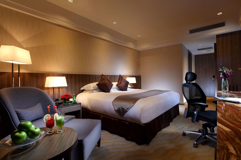 Dijon Hotel - last minute hotel in Shanghai