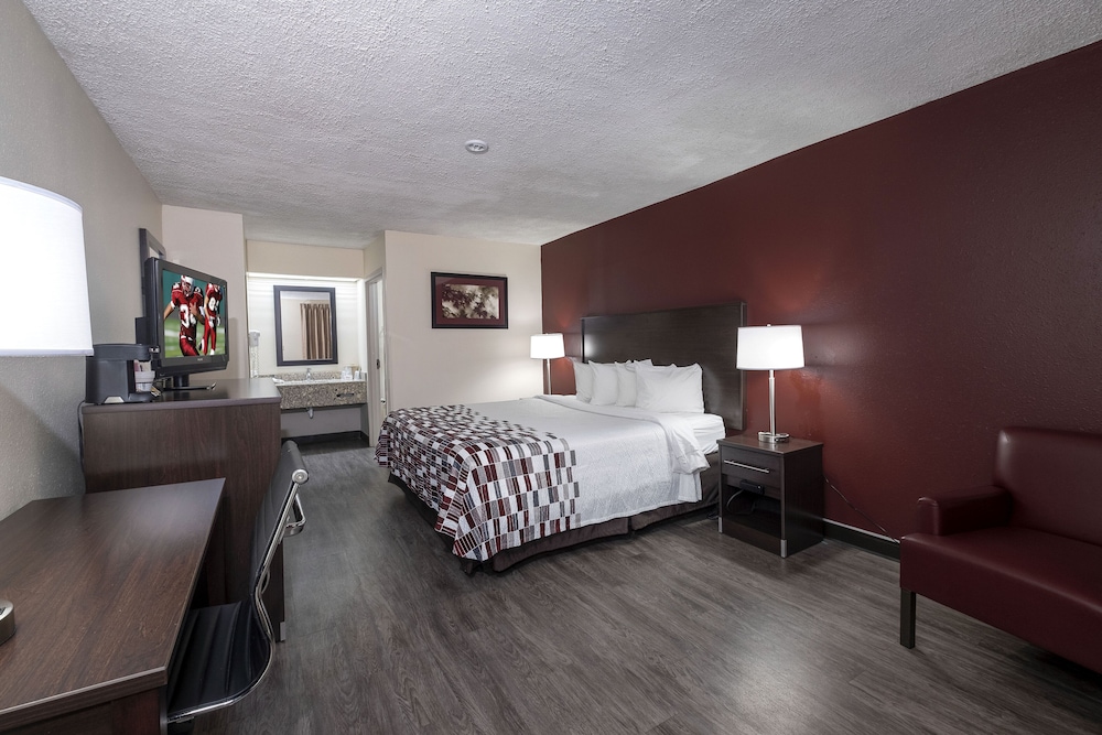 Red Roof Inn Prattville - photo 5