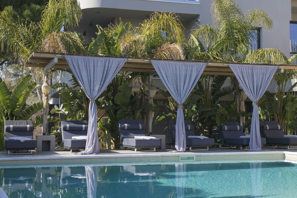 Aval Riviera — 4-Star Luxury Hotel in Athens, Greece