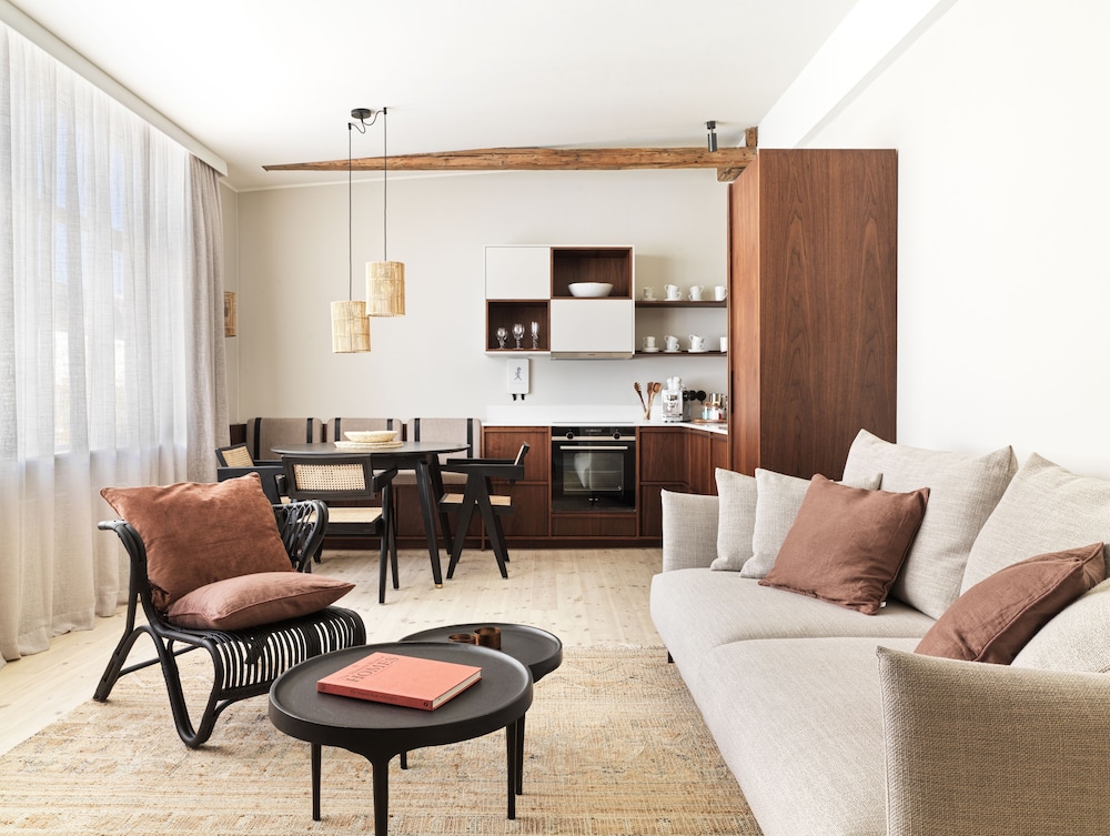 46heima Boutique Apartments by Heimaleiga — 4-Star Luxury Hotel in Reykjavik, Iceland