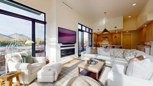 The Residences at One Twenty Unit 302 — Ketchum — photo 2