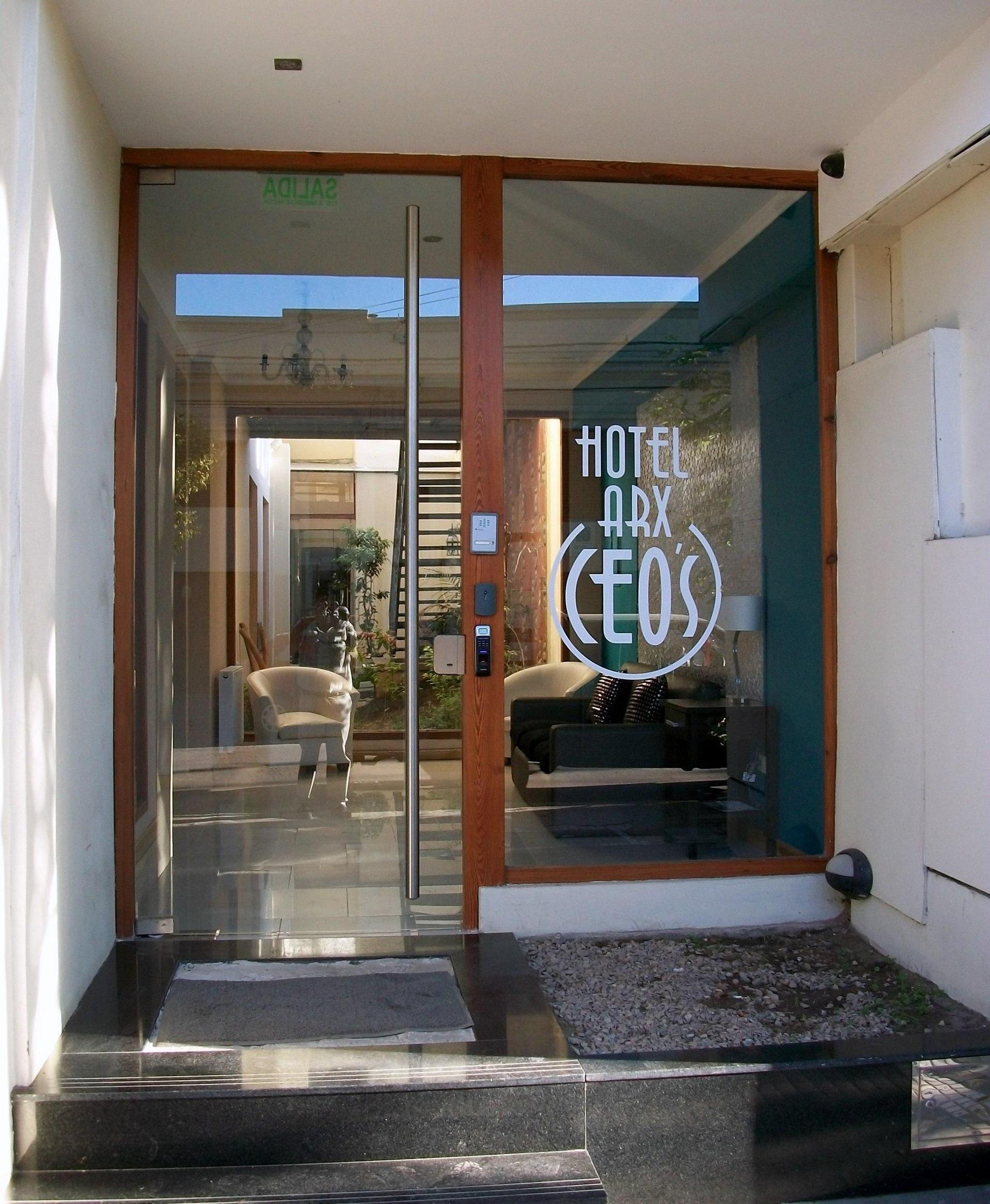 Arx Hoteles — hotel in Campana