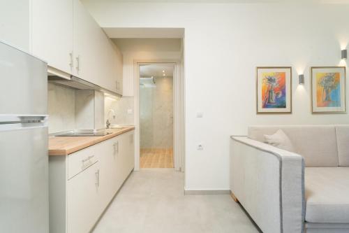 Melies Suites — Unknown City — photo 3