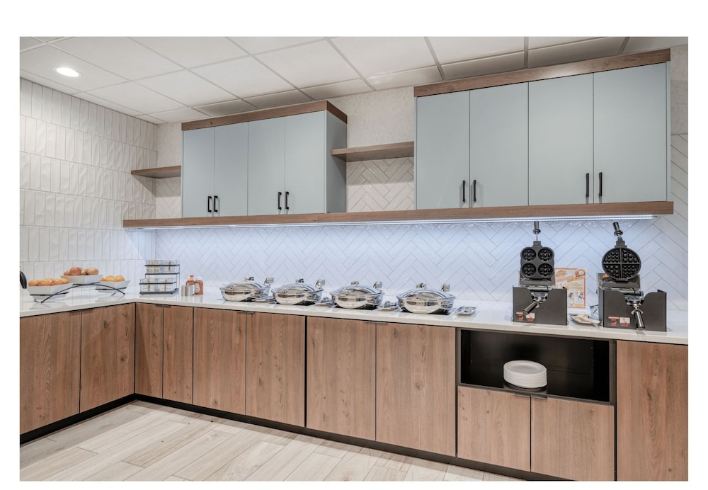 Holiday Inn Express Federal Way Seattle South by IHG - photo 49