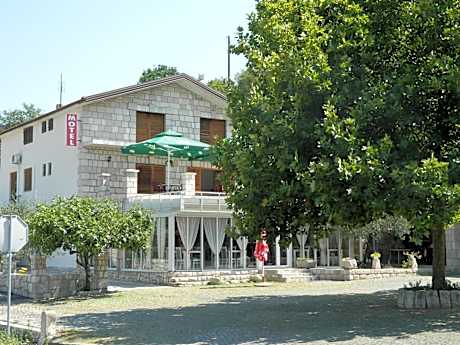 Motel Jelčić in Capljina, Bosnia and Herzegovina