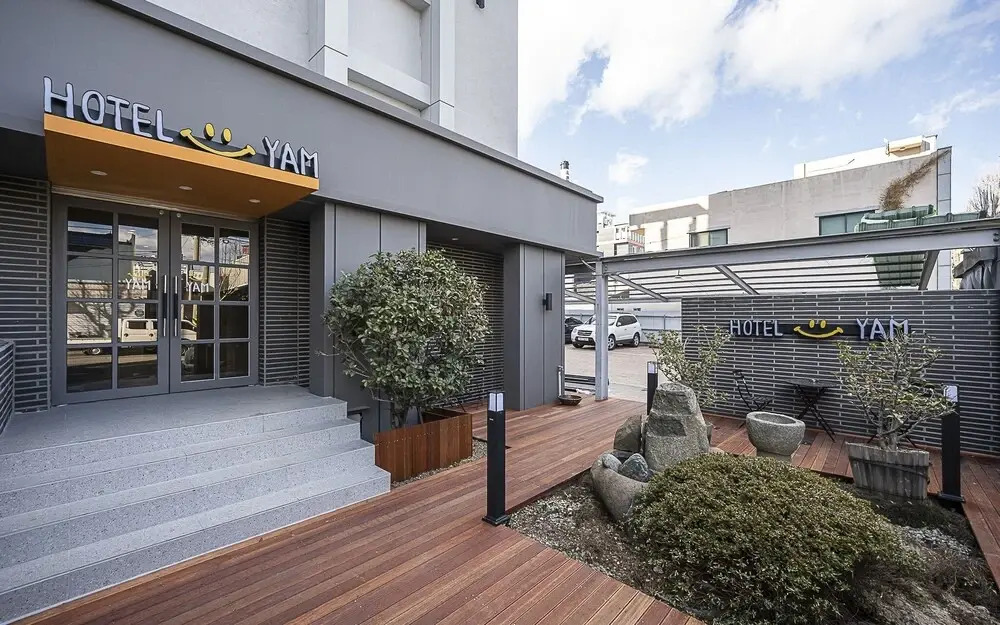 Jinju YAM Jinju Sangpyeong in Chinju, South Korea