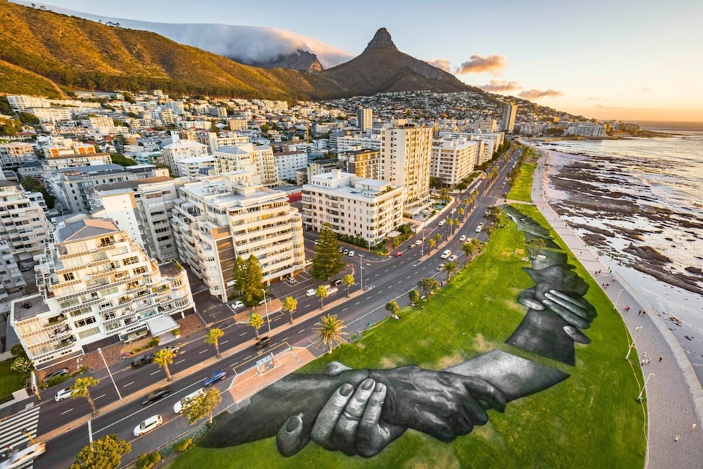 ELLA Chic Studio Living in Central Cape Town