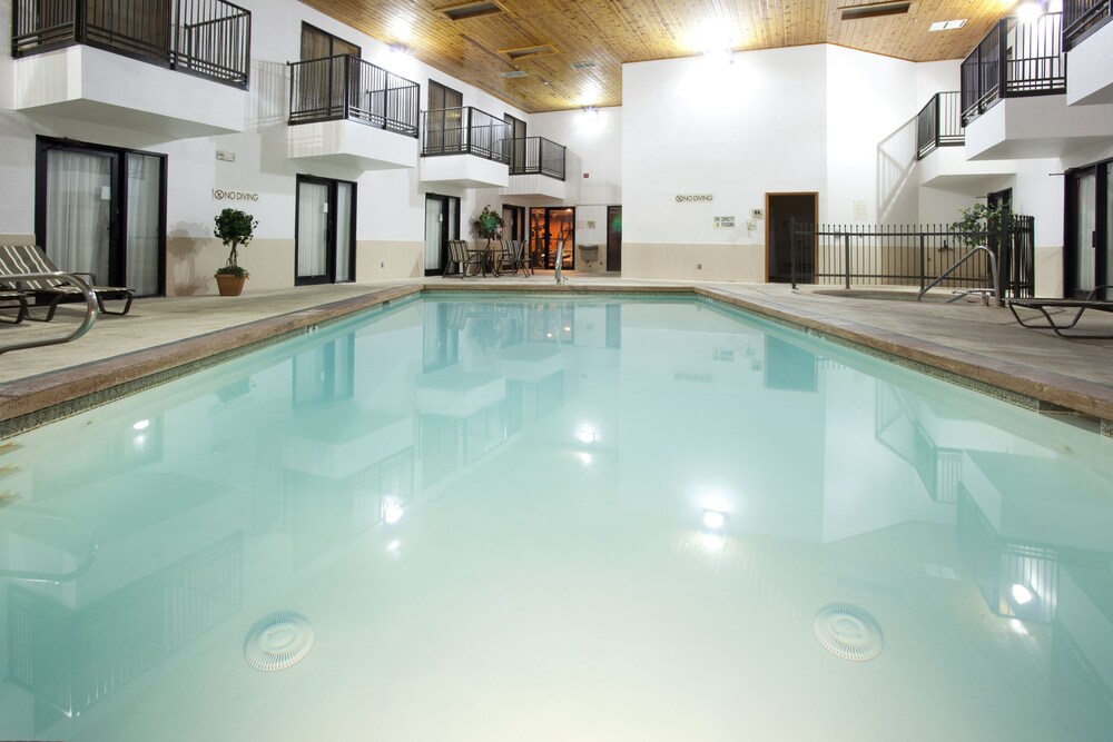 SureStay Plus Hotel Albuquerque I40 Eubanks - photo 10