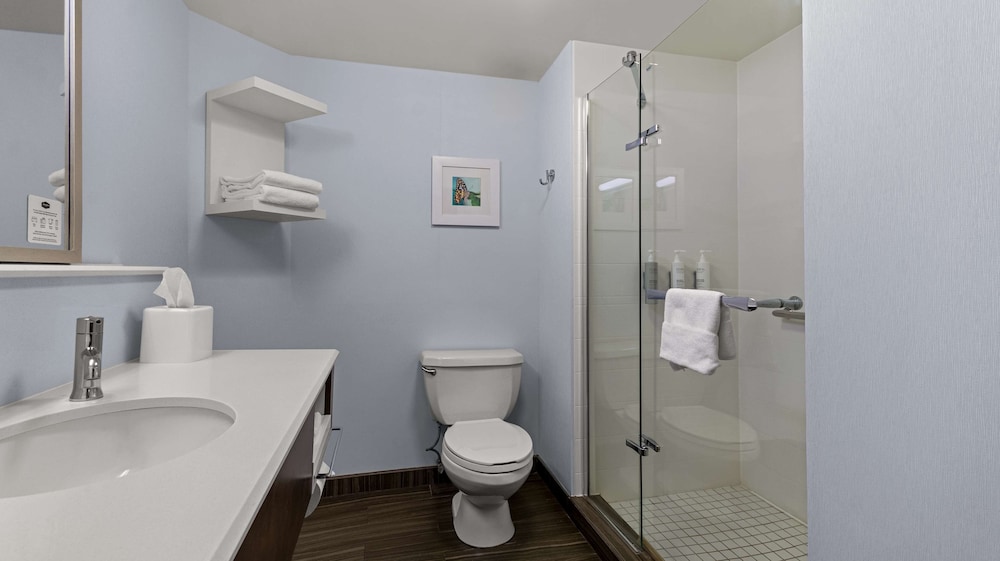 Hampton Inn Bloomington - photo 44