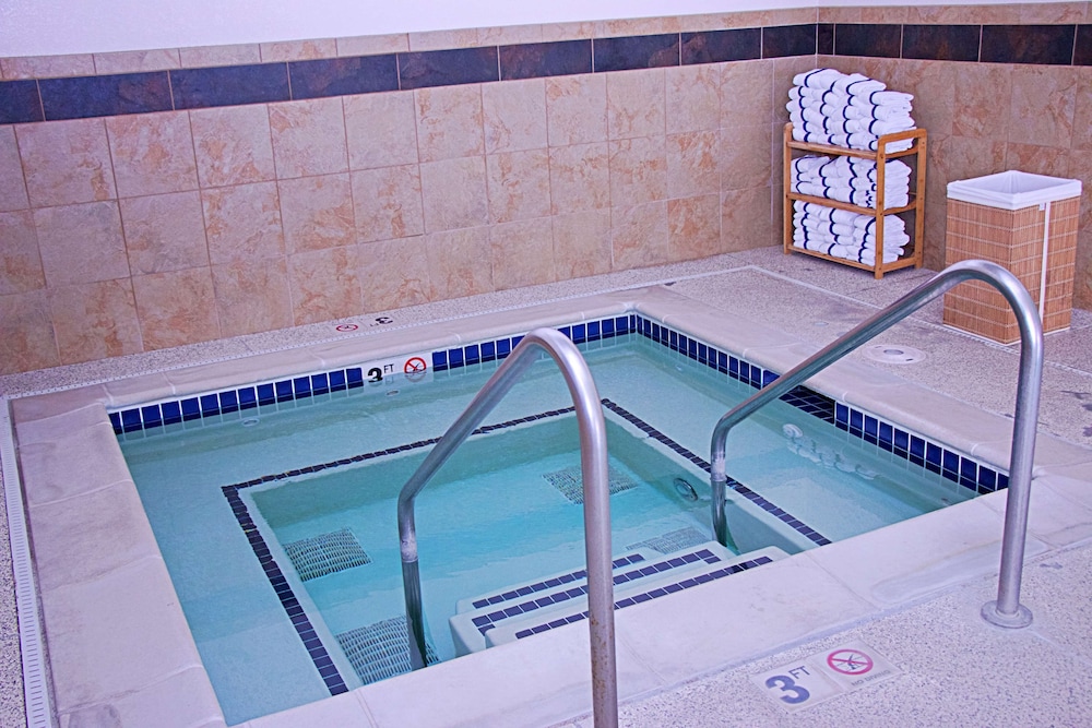Hampton Inn Sidney NE - photo 47