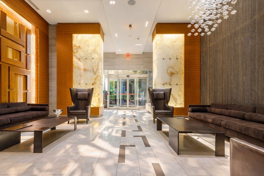 Premium Stays in Toronto, Canada