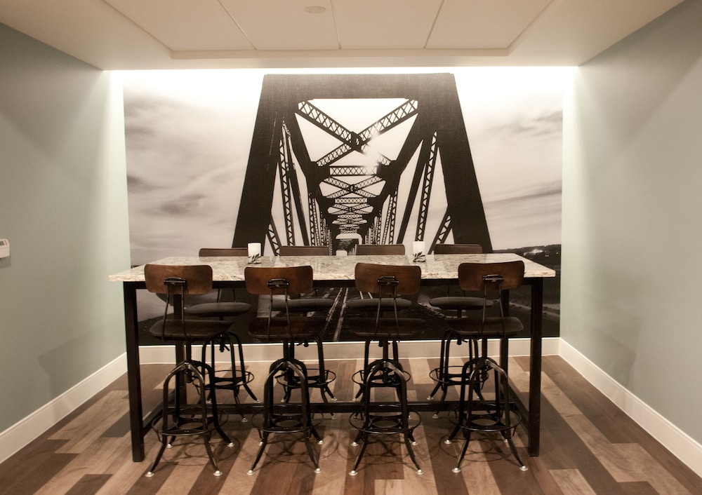 Crowne Plaza Suites Pittsburgh South by IHG - photo 39