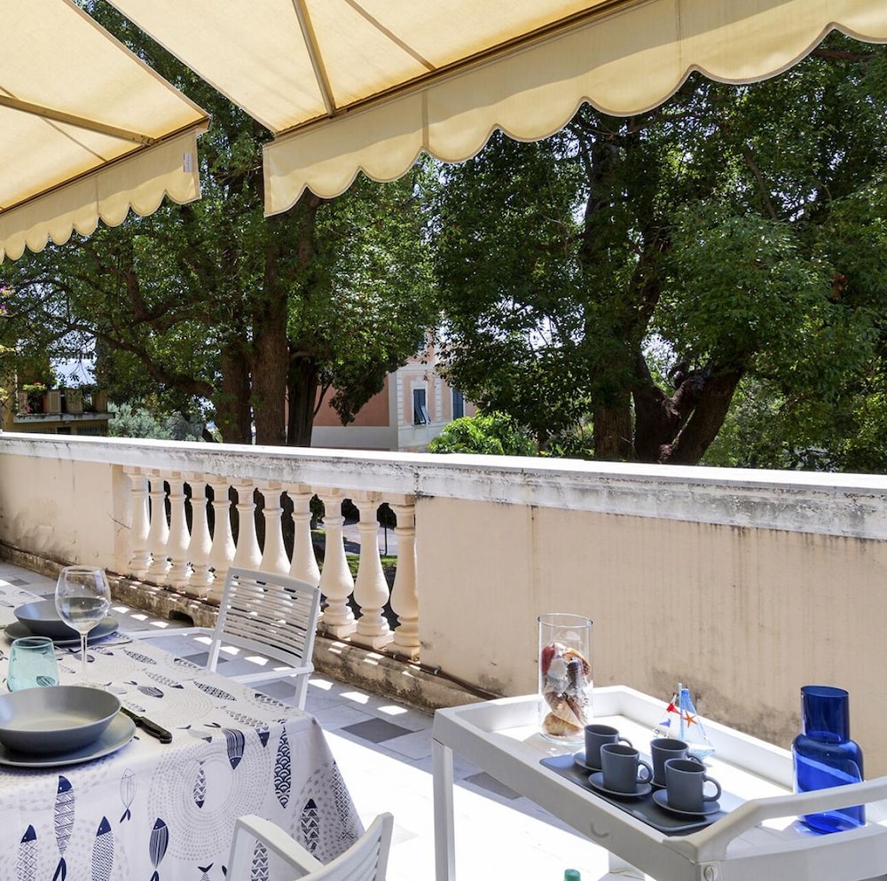 Eden Vista Mare P Iva — 4-Star Luxury Hotel in Genoa, Italy