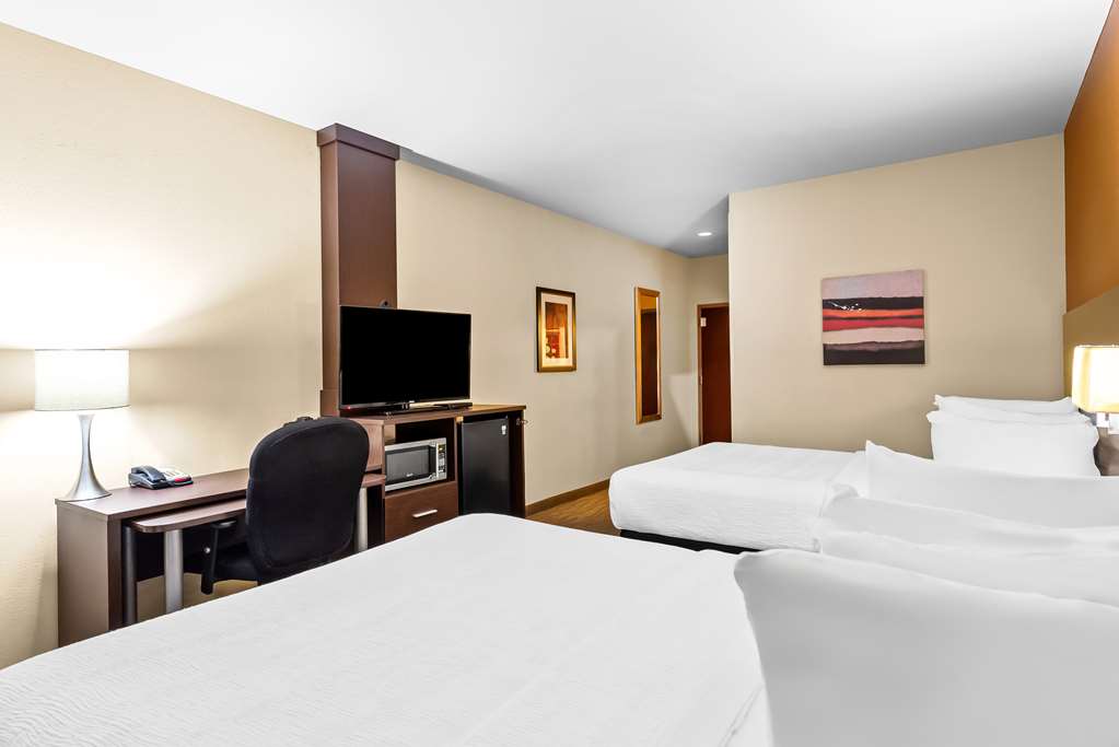 Best Western St. Louis Airport North Hotel & Suites - photo 23