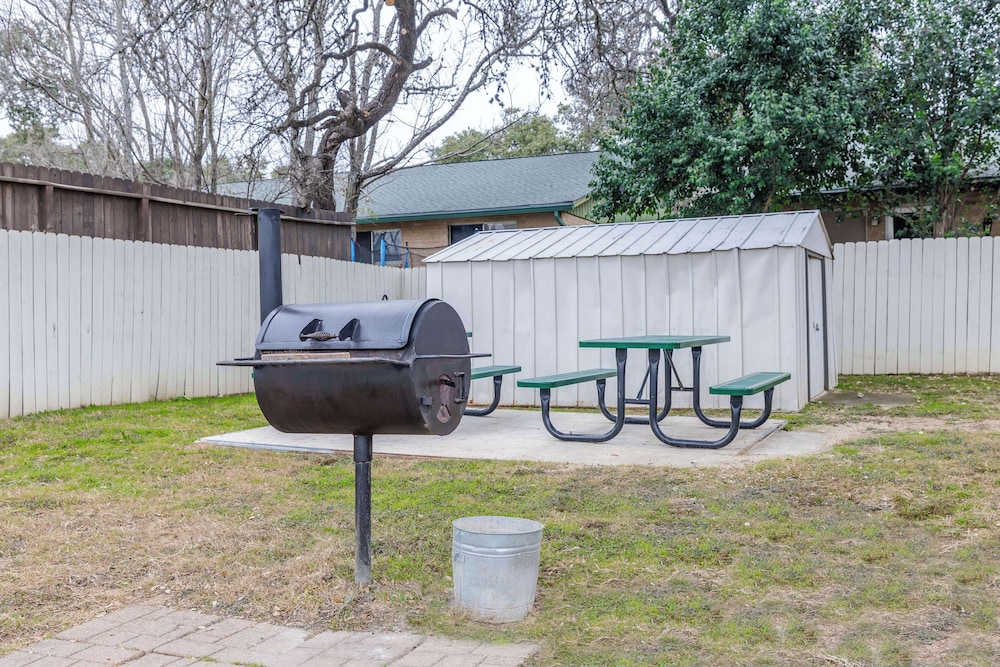 Motel 6 Boerne TX - photo 33