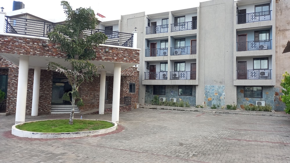Hensap Hotel in Tema, Ghana