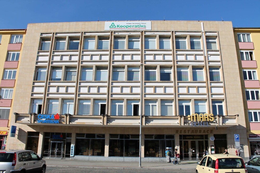 Mars Hotel - carbon neutral hotel in Prague