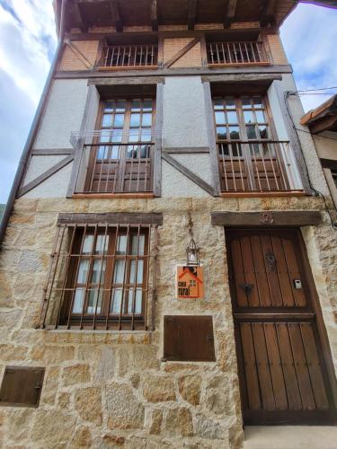 El Refugio de Gredos - carbon neutral hotel in Guisando