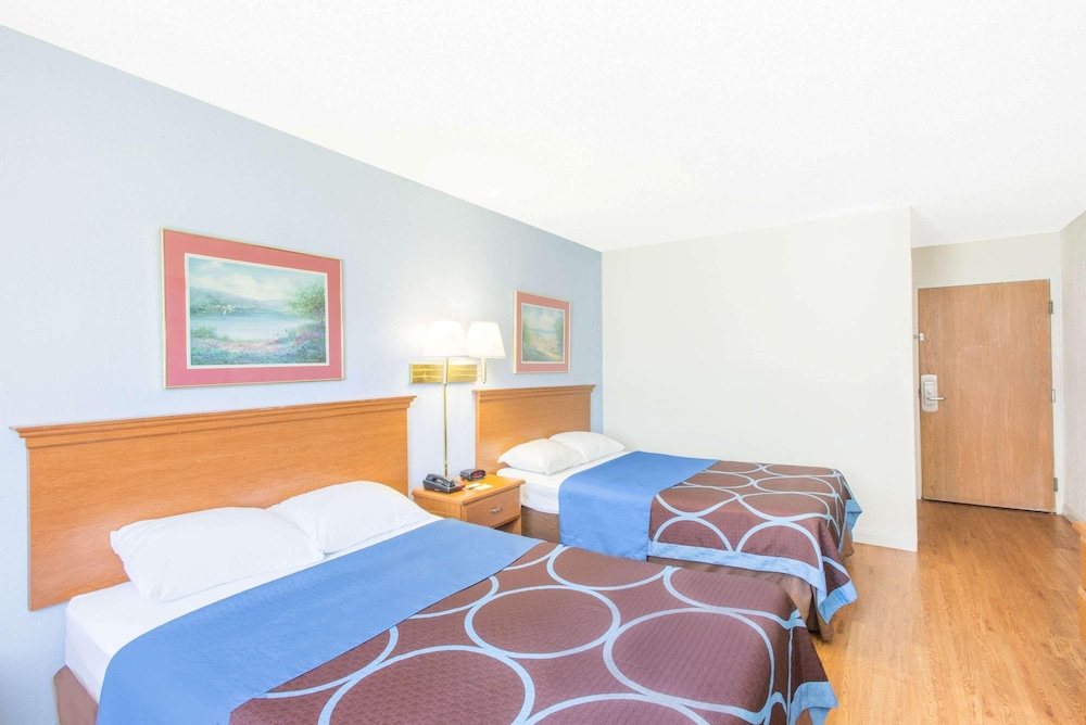 Rodeway Inn Webster NY - photo 19