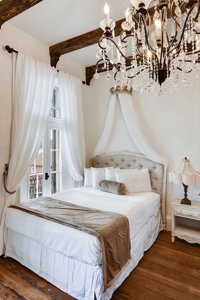 French Quarter Mansion - photo 26