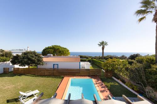 Luz Home Three Bedroom Villa — 4-Star Luxury Hotel in Luz, Portugal