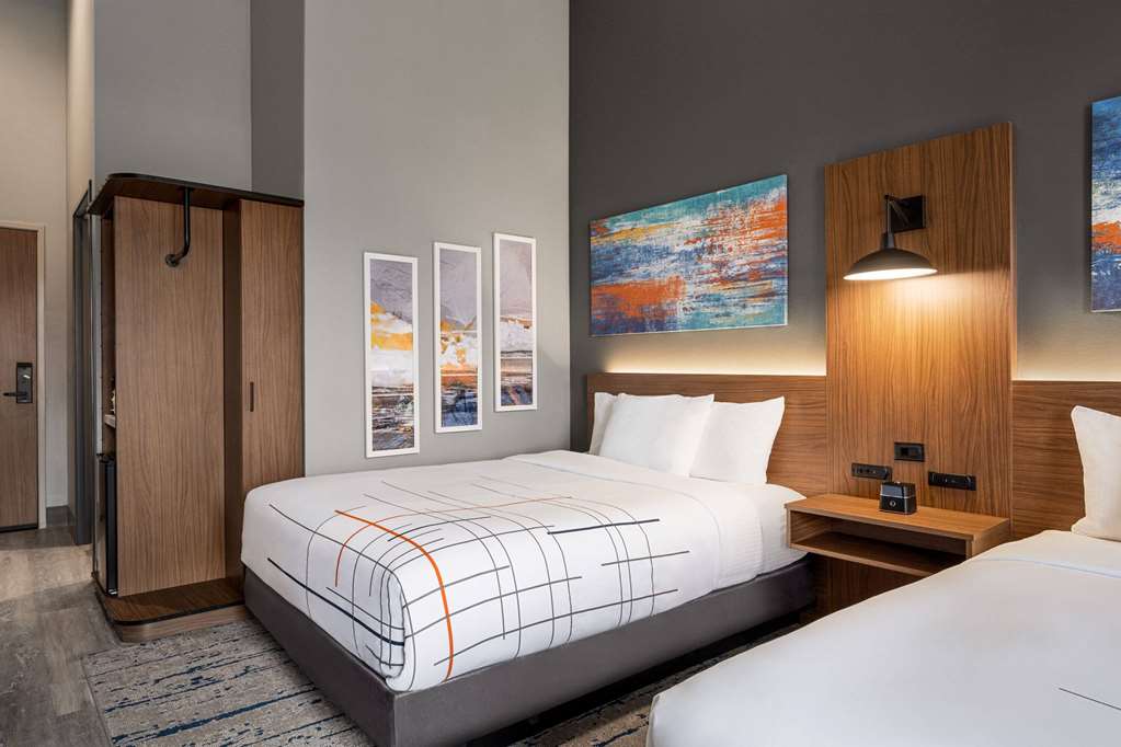 La Quinta Inn & Suites by Wyndham Del Rio - photo 49