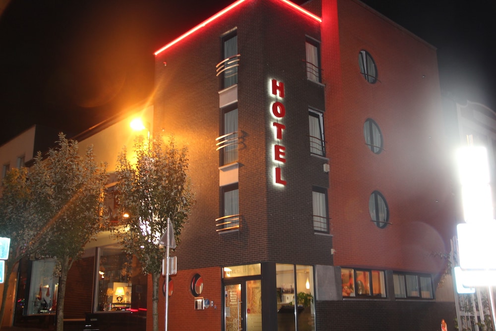 Hotel La Louve — La Louviere