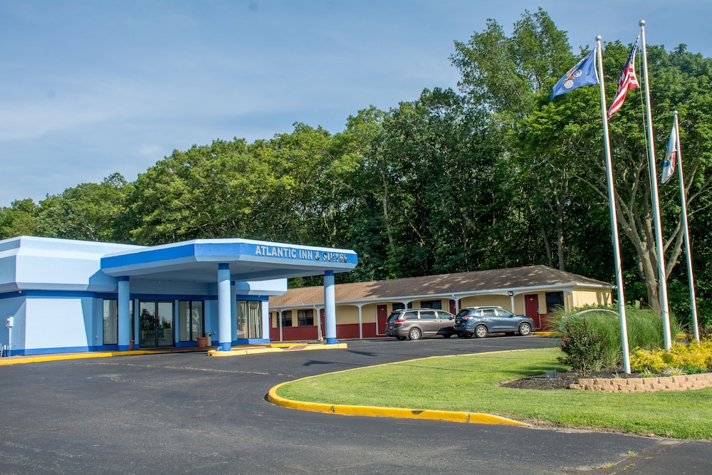 Atlantic Inn & Suites - photo 50