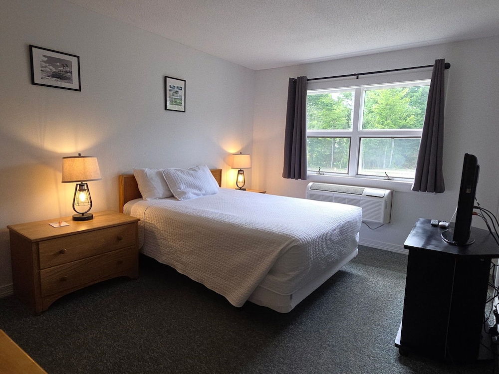 Stowe Motel & Snowdrift - photo 14