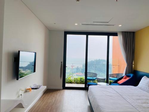 Khách sạnFlamingo Ibiza Hải Tiến — 5-Star Luxury Hotel in Thanh Hoa, Vietnam