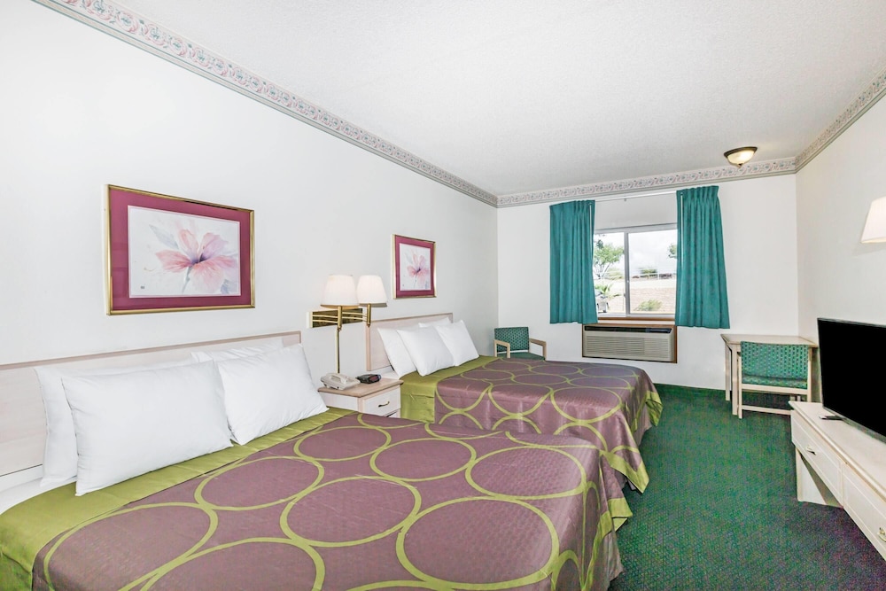 Super 8 by Wyndham Willcox - photo 9