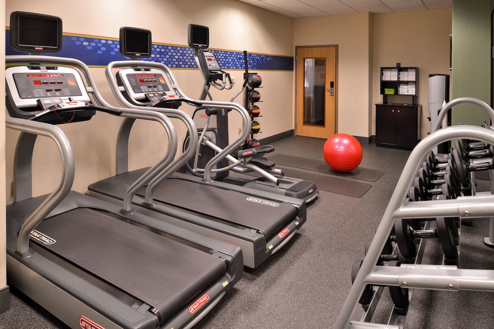 Hampton Inn & Suites Ontario - photo 34