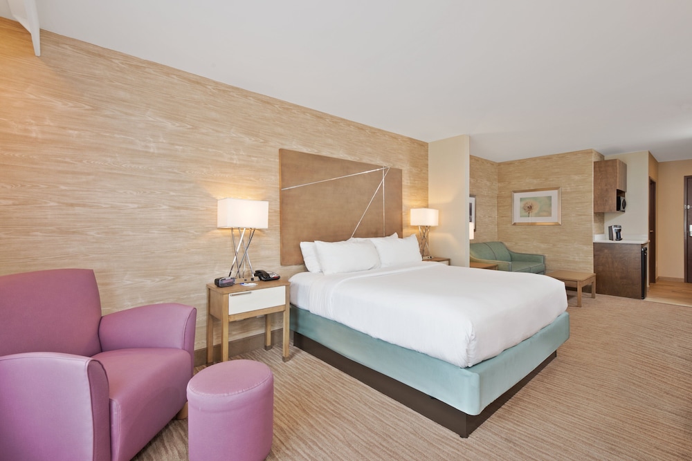 Holiday Inn Express & Suites New Cumberland by IHG - photo 12