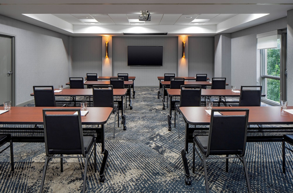 Hyatt Place Fair Lawn Paramus - photo 17
