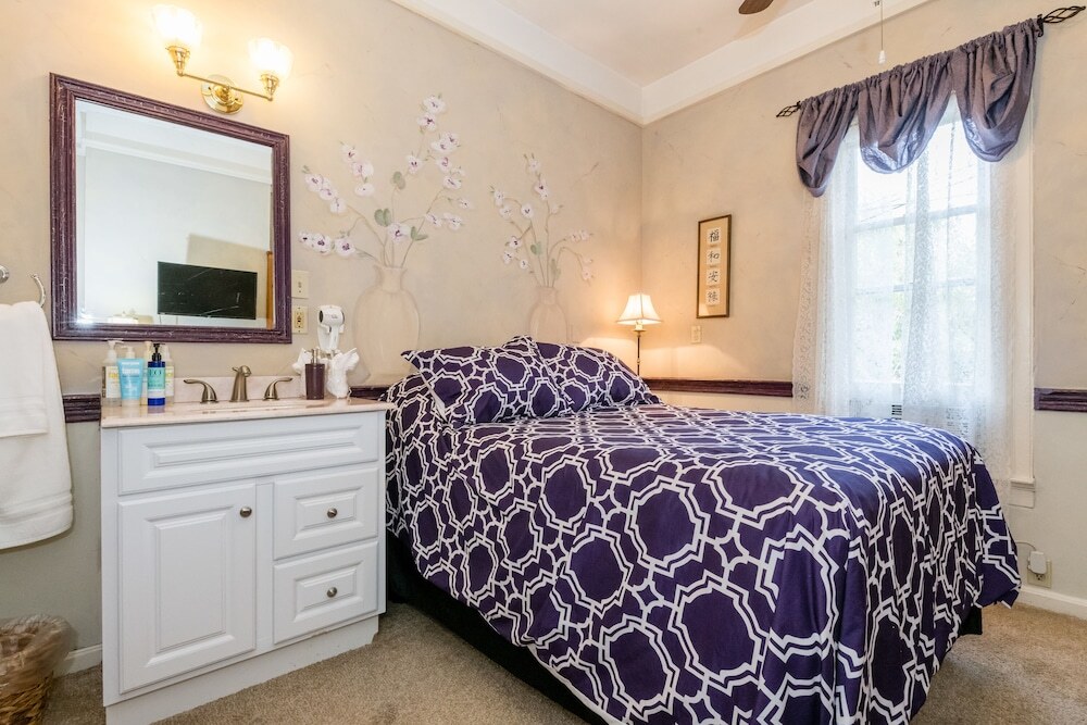 Madison Street Inn - featured photo