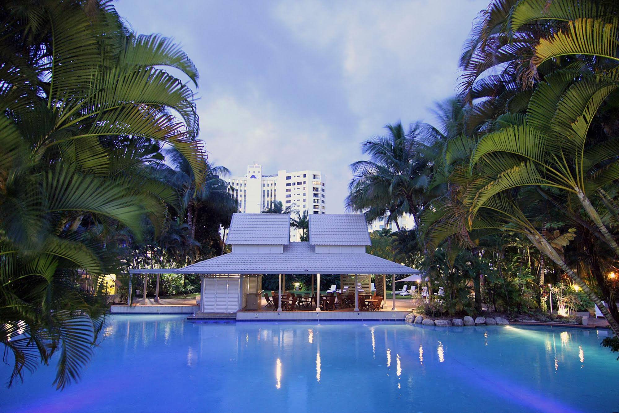 Novotel Cairns Oasis Resort