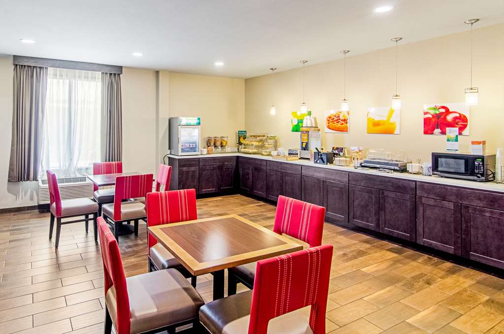 Quality Inn & Suites Near Tanger Outlet Mall - photo 18