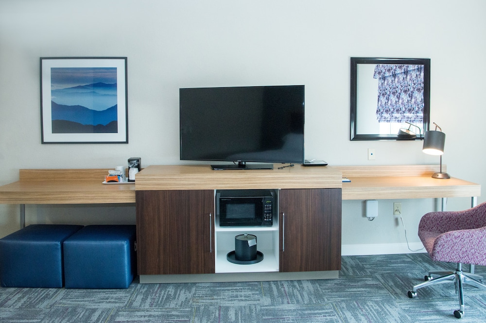 Hampton Inn & Suites by Hilton Warrington Horsham - photo 11