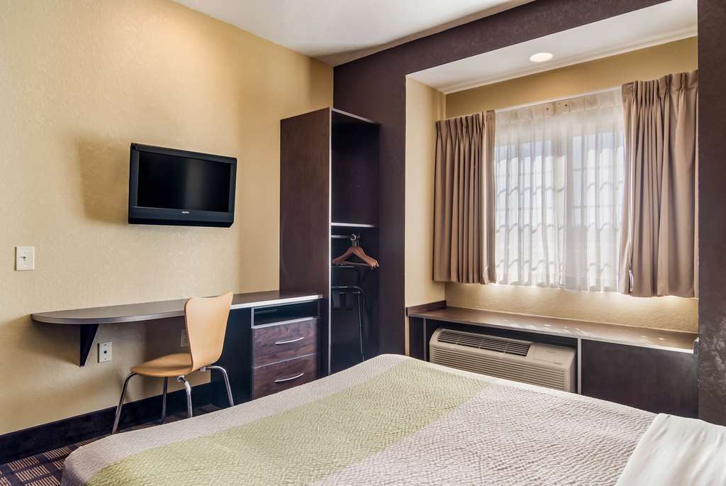 Motel 6 Canton GA - photo 8