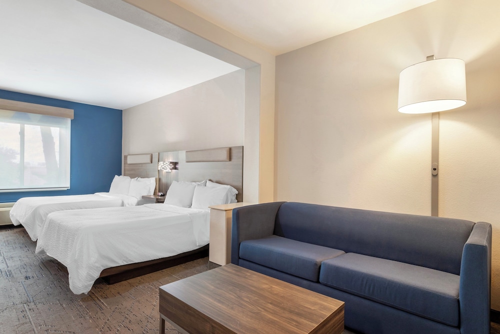 Holiday Inn Express & Suites Alice by IHG - photo 14
