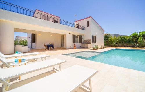 Beautiful Home In Altavilla Milicia — 4-Star Luxury Hotel in Altavilla Milicia, Italy