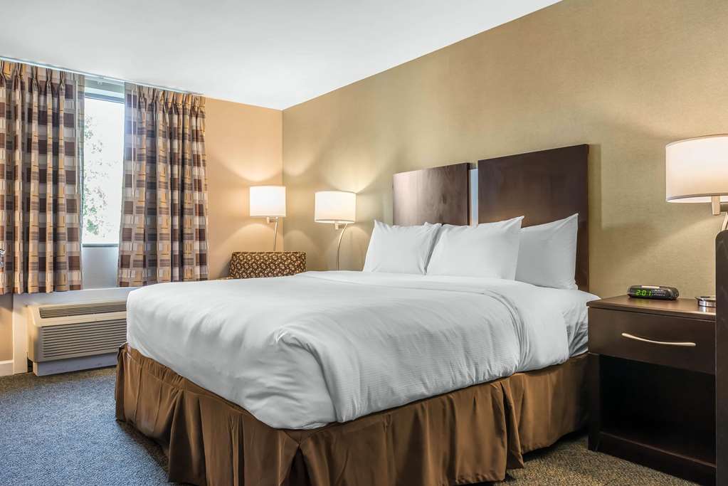 Clarion Inn Belle Vernon - photo 13