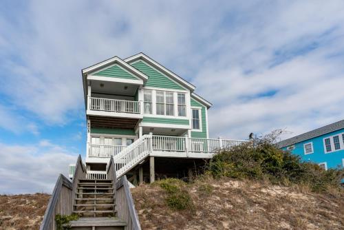 Emerald Breeze by Oak Island Accommodations - photo 30
